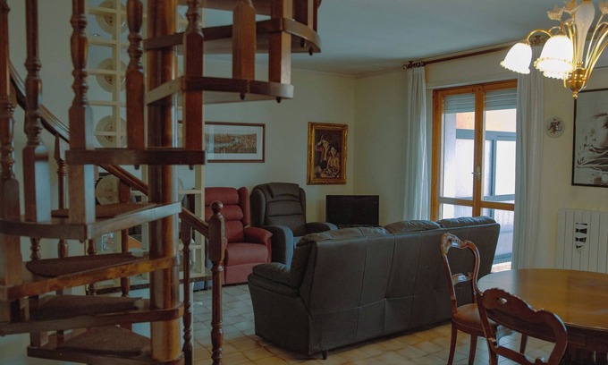 Villafranca di Verona Apartment | 3 Bedroom Apartment in Dossobuono