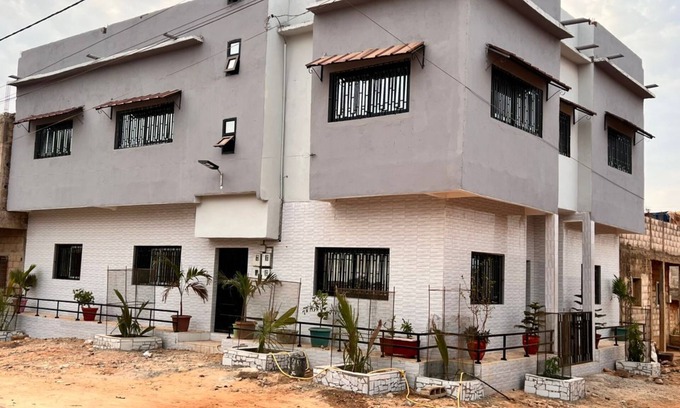 Senegal Apartment | 3-bedroom apartment in beautiful Sebikotane with AC, WiFi
