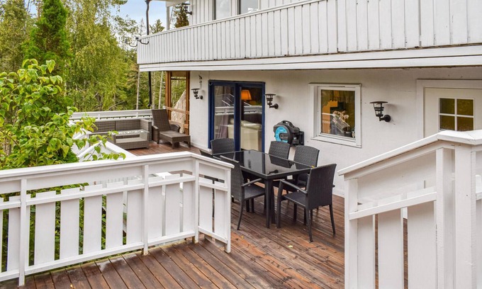 Sarpsborg Apartment | 3 bedroom awesome apartment in Skjeberg