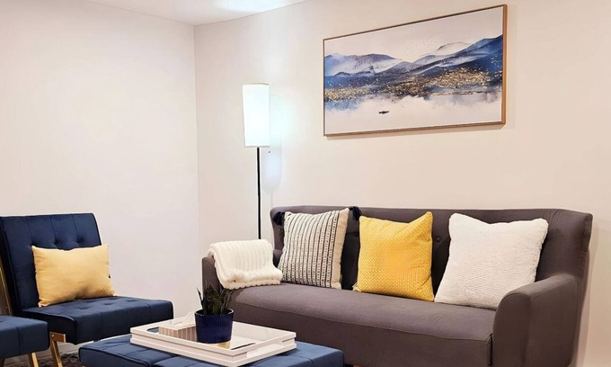Whyte ave House | 3 Bedroom Basement Suite Walking Distance to UofA Hospital. Family Friendly!