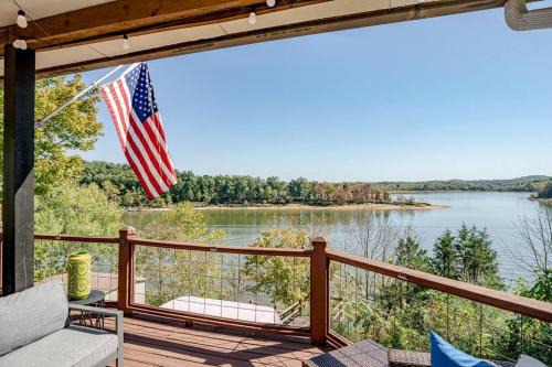 Falls of Rough House | 3 Bedroom Beautiful Lakefront Home-Rough River Lake! Boating and Fishing!