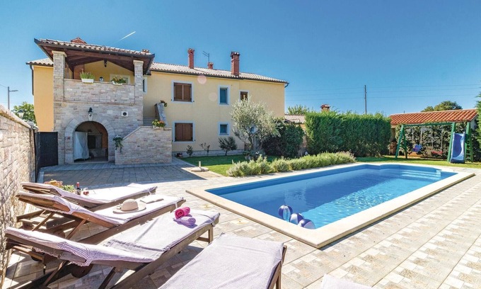 Melnica House | 3 bedroom beautiful home in Frkeci