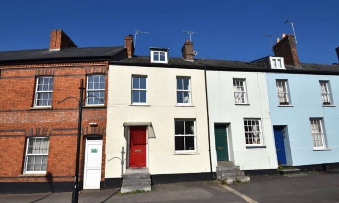 Wellington House | 3 bedroom character town house on the edge of the Blackdown hills