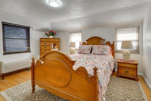 Royal Oak House | 3 bedroom colonial house