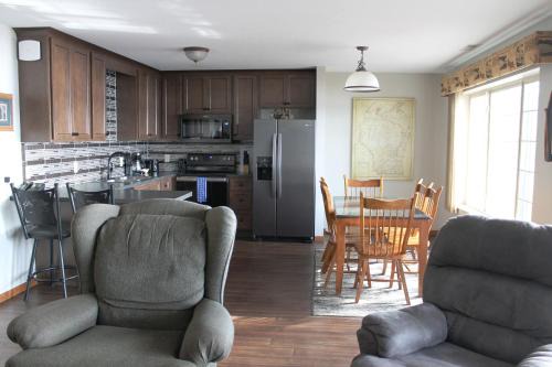Eagle River House | 3 Bedroom condo at Wild Eagle Lodge