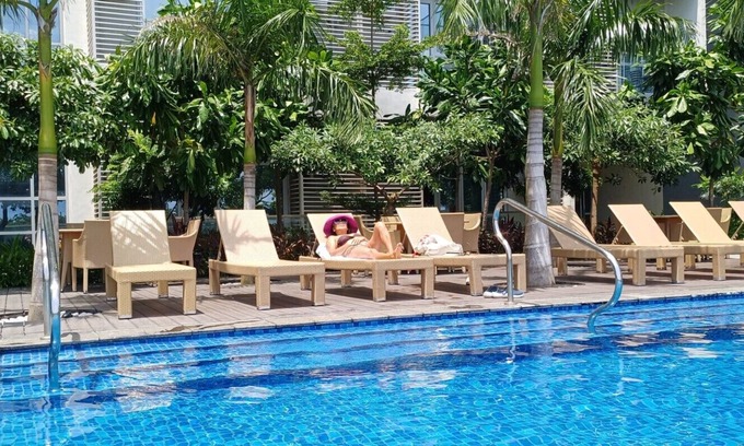 Mandurriao Condo | 3-bedroom condo in the heart of Iloilo City with pool, fitness room, WiFi
