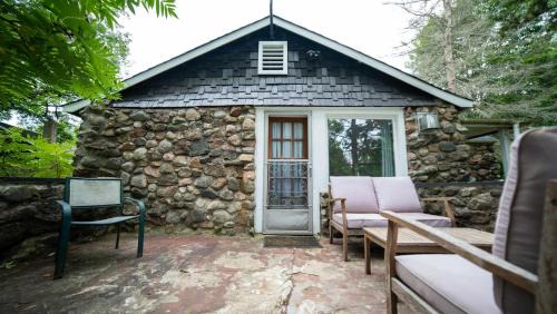 Tay Valley House | 3-Bedroom Cottage #1 Hamilton