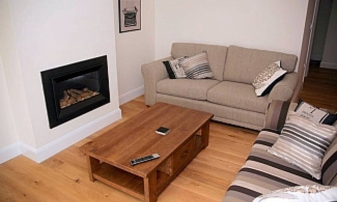 Littlehampton House | 3 bedroom cottage near Arundel Castle and Beach