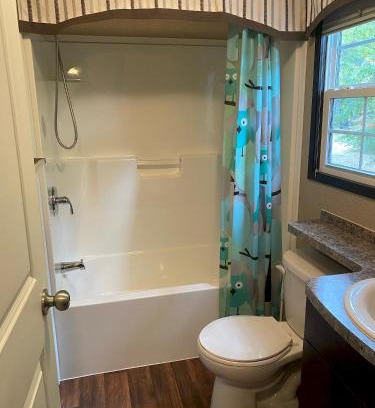 Bracebridge House | 3 Bedroom Cottage Springwater Crescent 22