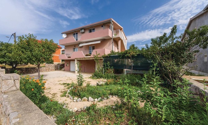 Maslenica Apartment | 3 bedroom cozy apartment in Maslenica