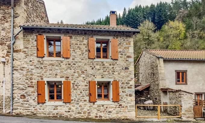 Saint-Vert House | 3 bedroom cozy home in Saint-Vert