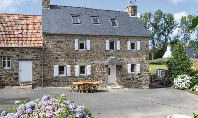 Trezeny House | 3 bedroom cozy home in Trezeny