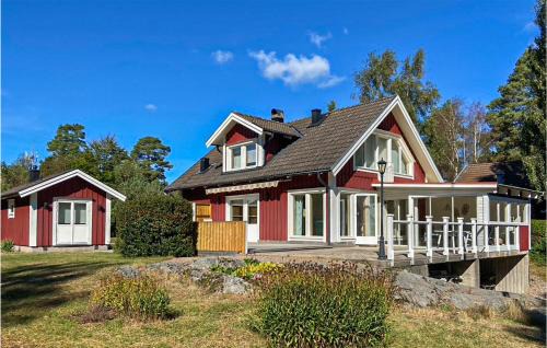 Saltarna House | 3 Bedroom Cozy Home In Ronneby