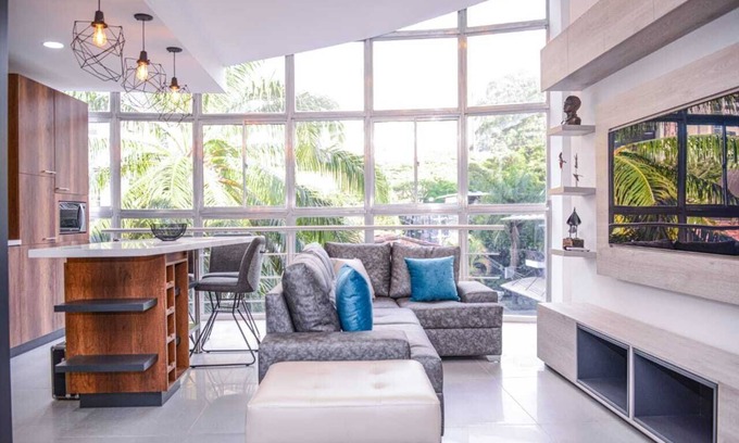 La Florida Apartment | 3 Bedroom Duplex PH Middle of Lleras Private Roof with Hot tub