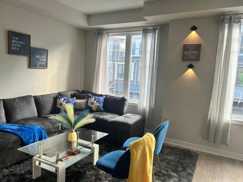 Brampton House | 3 bedroom Entire Town House Ravine lot- Brampton