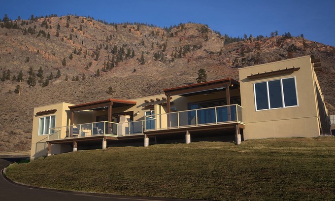 Okanagan-Similkameen House | 3 Bedroom Estate-The Residences at Spirit Ridge (access to Pools and Hot Tub)