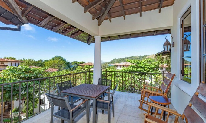 Las Catalinas Apartment | 3 Bedroom Flat with Ocean Views in Las Catalinas Beach Town