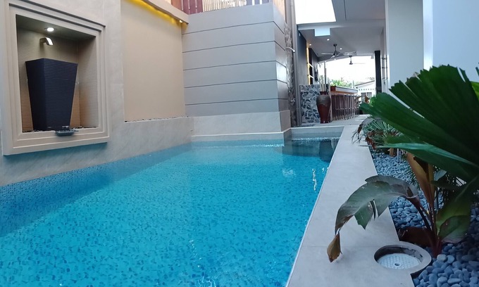 San Narciso House | 3 bedroom Garden Villa