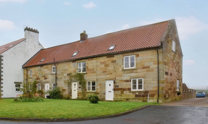 Easington Cottage | 3 bedroom accommodation in Easington, near Staithes