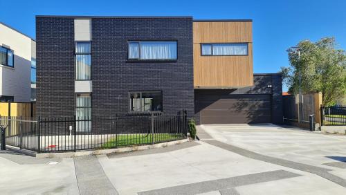 Palmerston North House | 3 bedroom home away from home in Palmerston North