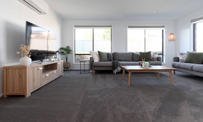 Prospect Vale House | 3 Bedroom Home: Parking & WiFi