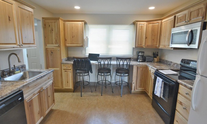 Rapid City House | 3 Bedroom house close to downtown and the Hospital