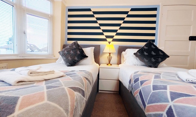 Cambridge House | ⭐3 Bedroom House, FREE parking, Garden, near A14, 10mins drive from Centre ❤️
