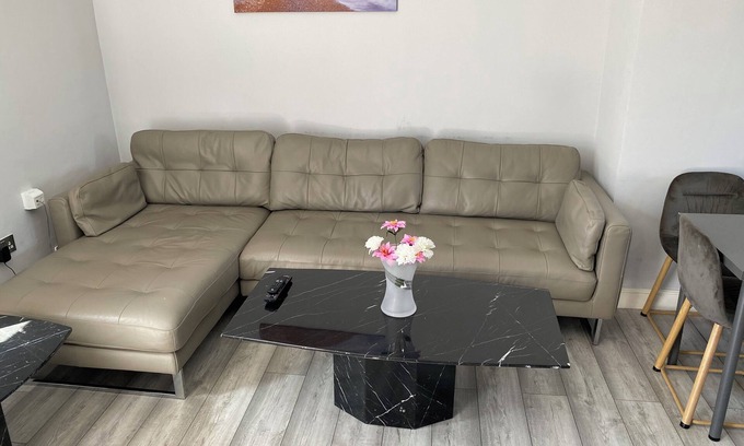 Loughborough House | 3 bedroom House in Loughborough