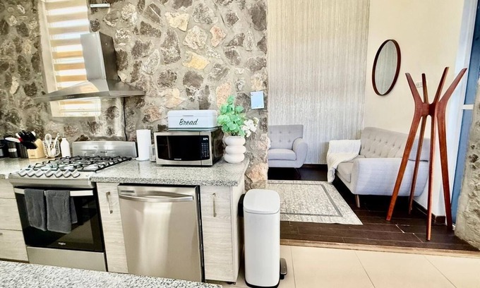 Juarez Municipality House | 3-bedroom house in fantastic Ciudad Juárez with AC, WiFi