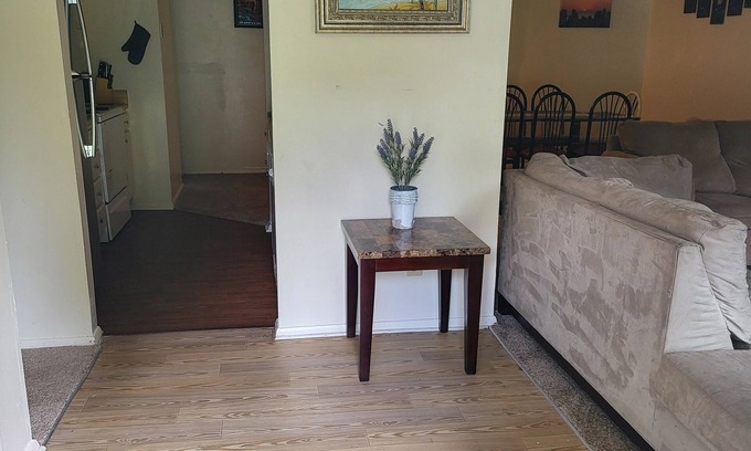 Snellville House | 3-bedroom house in charming Snellville with AC