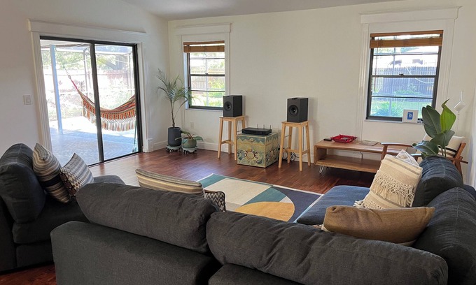 Doctor Phillips House | 3-bedroom house in charming Orlando with pool close to Universal & Disney