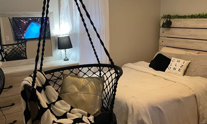 Liberty House | 3-bedroom house in tranquil Liberty with WiFi, AC. Enjoy a peaceful getaway