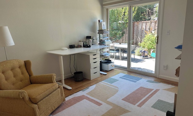 Redwood City House | 3-bedroom house in Redwood City near Stanford. Sunny, gardened, modern decor.