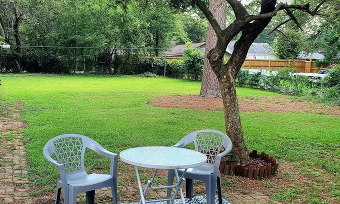 Rocky Mount House | 3-bedroom house in enchanting Rocky Mount with AC, WiFi