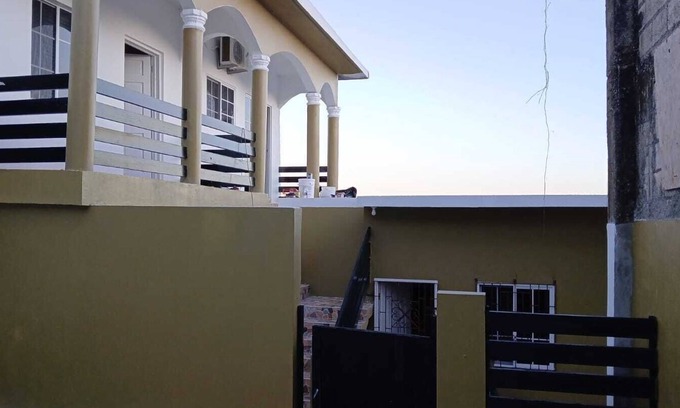 Moore Town Villa | 3-bedroom in lovely Amity Hall with WiFi, AC, Private Bathrooms, Best View