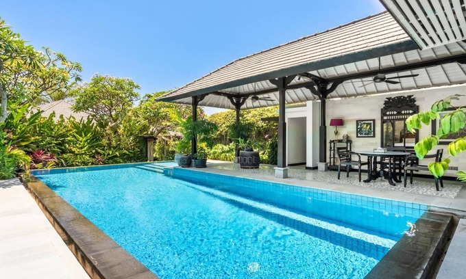 Sanur Villa | 3-Bedroom Kejora 12, Two-Story Beachfront Villa