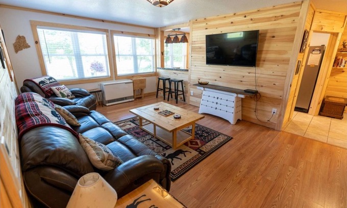 North Anson House | 3 bedroom Lakeside Home Embden Pond