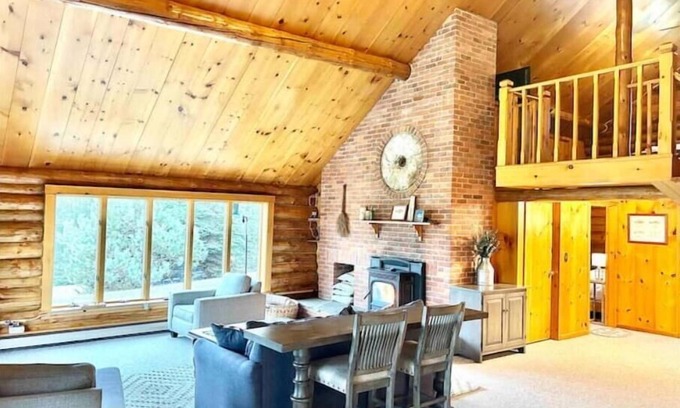 Fort Fairfield Cabin | 3-Bedroom Log Cabin With Fireplace, Covered Patio, and View