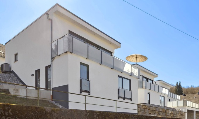 Kirchen House | 3 bedroom lovely home in Kirchen - Sieg