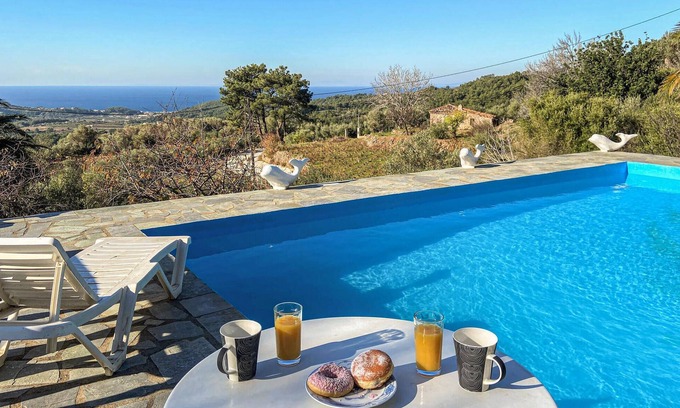 Karlovassi House | 3 bedroom lovely home in Samos