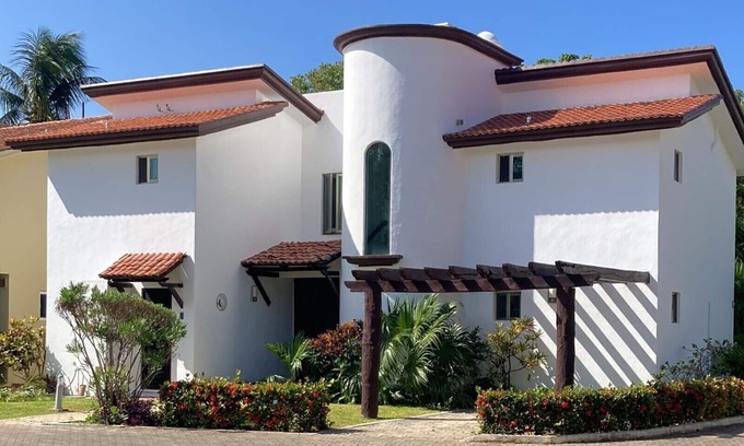 Playacar Villa | 3 Bedroom Luxury Villa 5 min walk to 5th ave and Beach