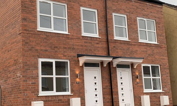 Tunstall House | 3 Bedroom New House with WiFi