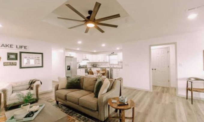 Campbellsville House | 3 Bedroom near Green River Lake