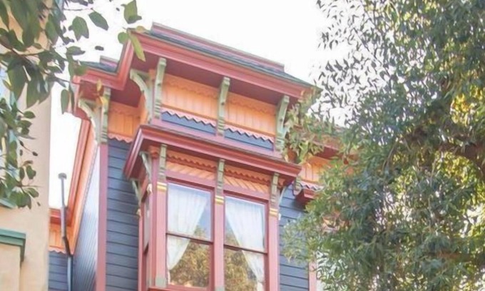 Bernal Heights Apartment | 3 Bedroom Single family L-558340 by Houzlet