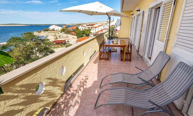 Kustici Apartment | 3 bedroom stunning apartment in Kustici