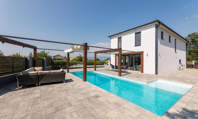 Rasopasno House | 3 bedroom stunning home in Rasopasno