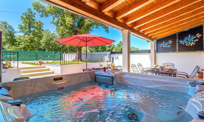 Jursici House | 3 bedroom stunning home in Brscici