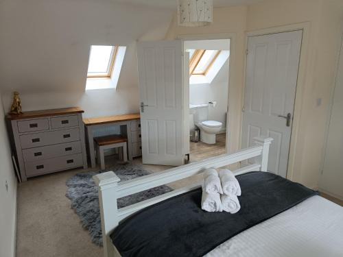 Bicester House | 3 bedroom townhouse near Bicester Village