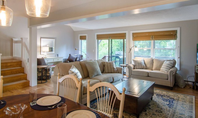 Quechee Condo | 3 Bedroom / 2.5 Bath Central Quechee Condo