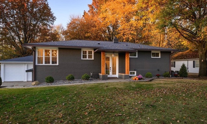 Wadsworth House | 3-bedroom vacation home 19 minutes from Cuyahoga Valley National Park